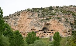 Uşak Valisi Aktaş, Pepouza Antik Kenti'nde incelemeler yaptı