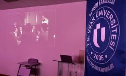 Uşak Üniversitesi öğrencileri, ileri yaştaki bireylere duygusal ve neşeli anlar yaşattı