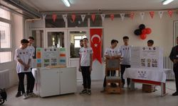 Selendi'de öğrencilerin projeleri sergilendi