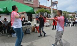 Manisa'da engelli gençlere temsili asker eğlencesi