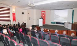 "Arkeolojik Kazılar ve Yüzey Araştırmaları" hakkında Kütahya'da konferans düzenlendi