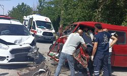 Afyonkarahisar'da meydana gelen 2 kazada 10 kişi yaralandı