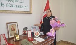 İzmir'de şehit annesi, oğlu anısına sergi açtı