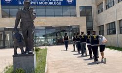Afyonkarahisar'da kablo çalan 5 kişi yakalandı!