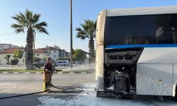 Manisa'da işçi servisinde yangın çıktı! 35 yolcu son anda kurtuldu!