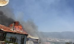 Kemalpaşa'daki yangında ev kullanılamaz hale geldi!
