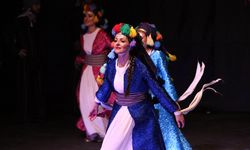 Uşak'taki 80 öğretmenden bir birinden güzel farklı kültürele ait danslar