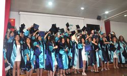 Ege Üniversitesi Sağlık Bilimleri Fakültesi'nin mezuniyeti yapıldı
