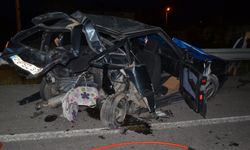 Kütahya'da minibüs ile otomobil çarpıştı; 1 ölü, 3 yaralı!