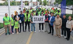 Bisiklet tutkunları Manisa Cumhuriyet meydanında buluştular
