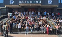 Buca'da maaş alamadıkları için iş bırakma eylemi yapan işçiler eylemi bitirdi