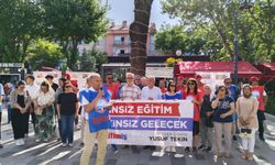 Uşak'ın İsmetpaşa Caddesi'nde okullarda yaşanan sorunları bir kez daha hatırlattılar