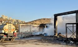 İzmir'de geri dönüşüm tesisinde çıkan yangına ilişkin 1 gözaltı