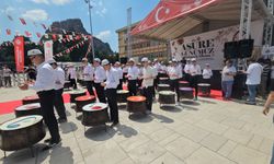 Afyonkarahisar'da 40 hatimle, 40 kazan aşure yapıldı
