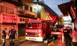 Denizli'de Tarihi Kaleiçi Çarşısı'nda çıkan yangın sönürüldü