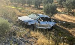 Manisa'da devrilen otomobil bir aileyi yarım bıraktı; 1 ölü, 4 yaralı!