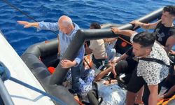 Muğla'da 13 düzensiz göçmen kurtarıldı