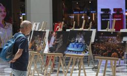 İzmir'de "15 Temmuz" konulu resim sergi açıldı