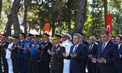 İzmir'de 15 Temmuz dolayısıyla şehitlikte anma töreni düzenlendi