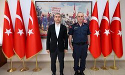 Uşak İl Jandarma Komutanı Fahri Semiz, Uşak Valisi Aktaş'a veda etti