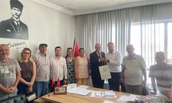 Milletvekili Ali Karaoba, Bursa'ya Uşak tarhanası hediye etti, çarşı ve pazar esnafının dertlerini dinledi!