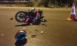İzmir'de motosiklet sürücüsü karıştığı kazada yaralandı