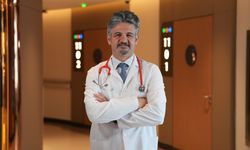 Prof. Dr. Sedat Öktem, yutma bozukluğu olan pramatüre beb