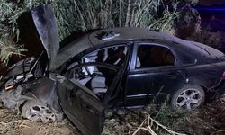 Ödemiş'te otomobil şarampole devrildi, 2 yaralı