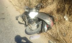 İzmir'de kamyonla motosiklet çarpıştı, sürücü yaralandı!