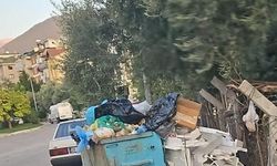 AK Parti Pamukkale İlçe Başkanı Özpek'ten belediyenin çöpleri toplamamasına tepki