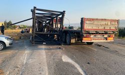 Uşak'ın Eşme ilçesinin kapı komşusu Alaşehir'de tır ve kamyonet kaza yaptı