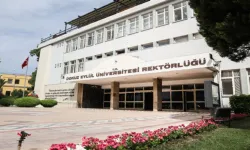 DEÜ'den Buca Erkek Öğrenci Yurdu'na ilişkin açıklama