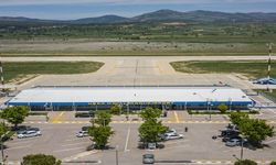 Belediye başkanı önce yol ve su gibi sorumluluğu olan işleri layıkıyla yapsın!