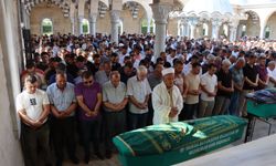 Uşak- İzmir karayolunda trafik kazasında ölen çift defnedildi
