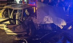 Aydın'da 2 otomobil çarpıştı; 8 yaralı !