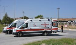 Uşak'ın Banaz ilçesinde 2 otomobilin çarpışması sonucu 2 kişi yaralandı