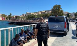 İzmir'de 7 düzensiz göçmen ve göçmen kaçakçısı yakalandı!