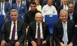 Hazine ve Maliye Bakanı Mehmet Şimşek, İzmir'de iş insanlarıyla buluştu