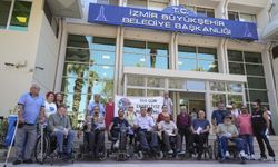 İzmir'de engelliler ulaşıma kesintisiz erişmek istiyor