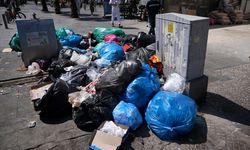 Karşıyaka Donanmacı ve Konak Murat Reis Mahalleleri Bekçiler Kralı filmine döndü! Ortalık çöpten geçilmiyor!