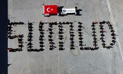 İzmirli öğrenciler "Küresel Sumud Filosu"na destek için koreografi oluşturdu