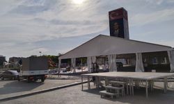 Uşak Ata Park'taki alışveriş çadırı bir kez daha toplandı! Yenisi ne zaman gelecek?