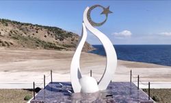 Menderes, Zorlu ve Polatkan'ın İmralı'daki kabirleri Vefa Anıtı'na dönüştürüldü