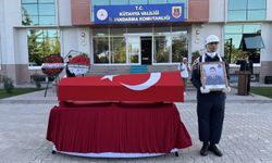 Kütahya'da otomobilin çarpması sonucu şehit olan jandarma personeli için tören düzenlendi
