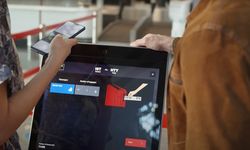 Havalimanlarındaki self bilet kontrolünü en çok Y ve Z kuşağı seviyor