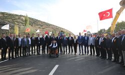 Elmalı ve Finike 53 dakikadan 35 dakikaya düşecek.