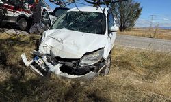 Uşak Susuzören'de trafik kazası: 5 yaralı