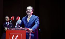 Yeniden Refah Partisi Genel Başkanı Erbakan, İzmir'de kongreye katıldı