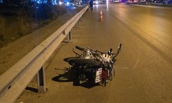 Afyonkarahisar'da otomobil ile motosiklet çarpıştı; 1 ölü, 2 yaralı!