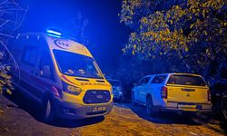 İzmir'de bir kişi tartıştığı oğlunu öldürdü, eşini ağır yaraladı !